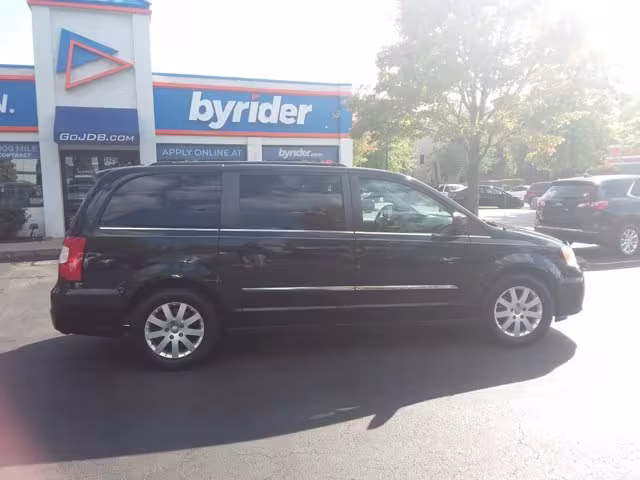 2014 Chrysler Town and Country - 2C4RC1BG5ER272927 - Image #7